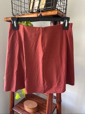 Old Navy Rust Golf/ Tennis Mini Skirt w Attached shorts and pocket